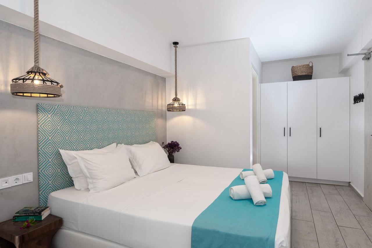 Port 7 2* Agios Nikolaos