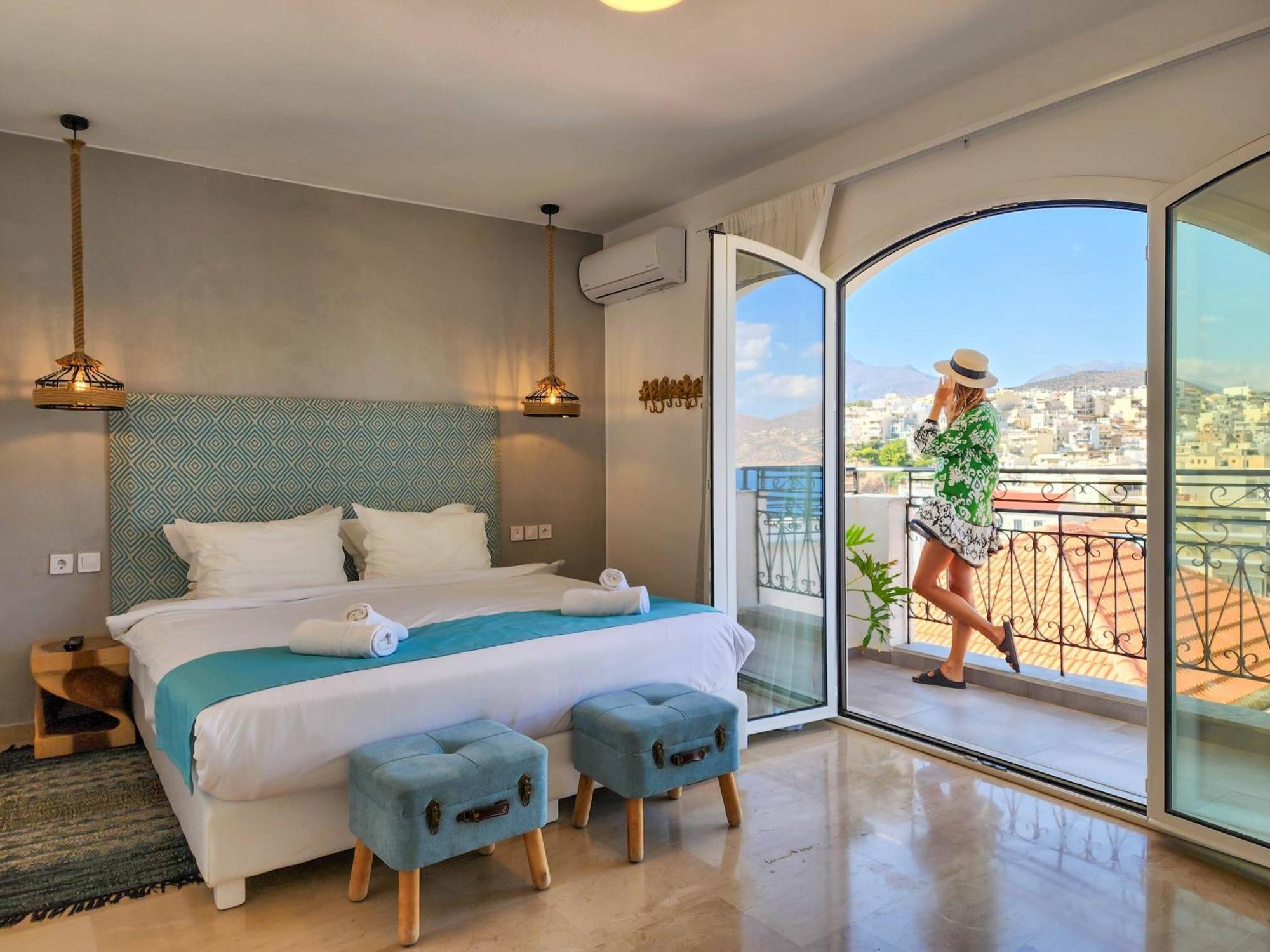 Port 7 Hotel 2*